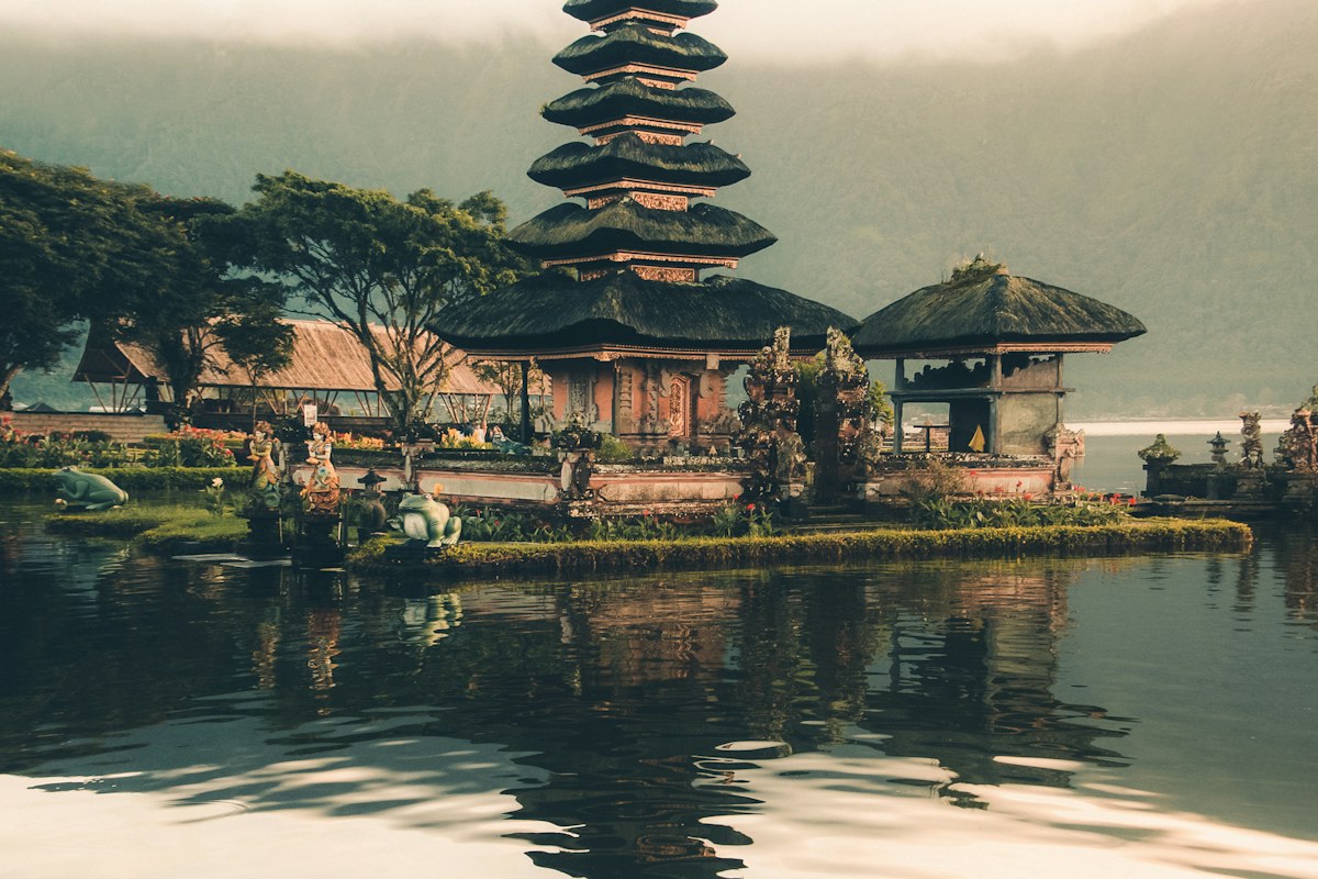 巴厘岛寺庙与蜜月旅拍目的地
